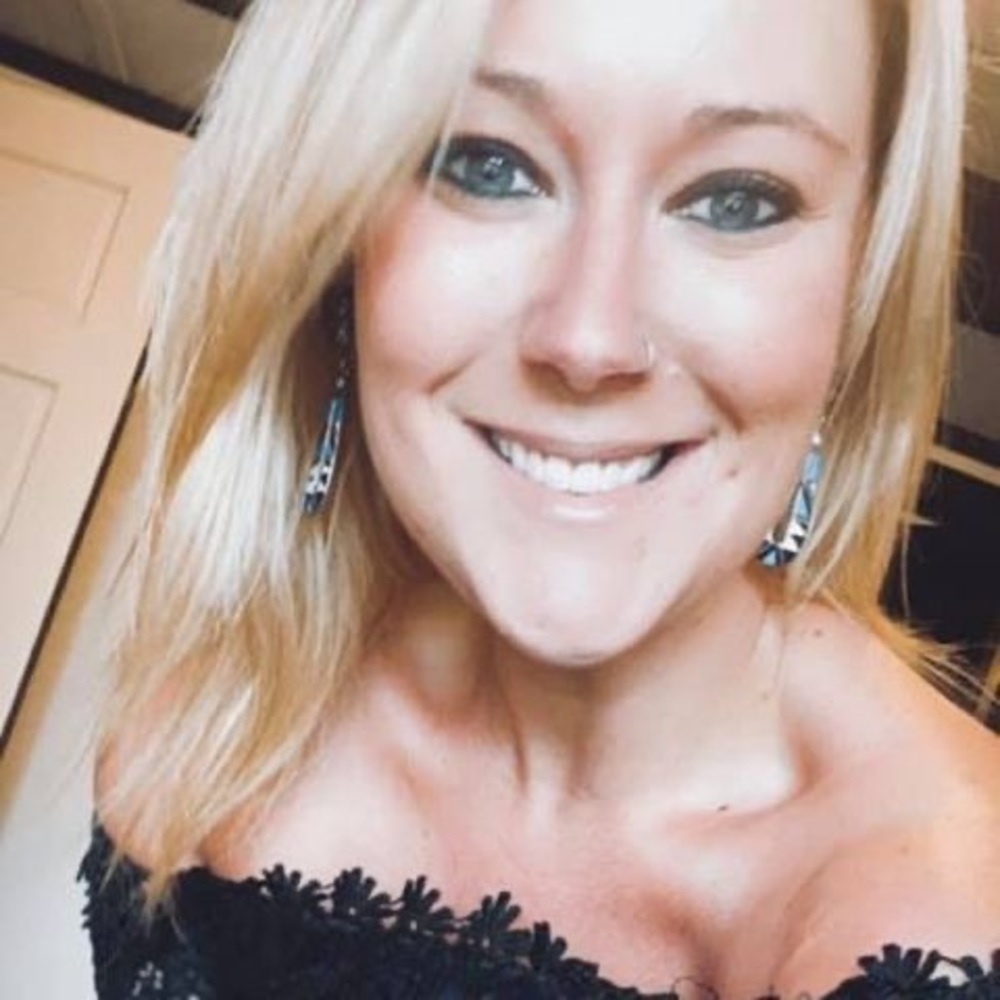 Meet your Posher, Alison